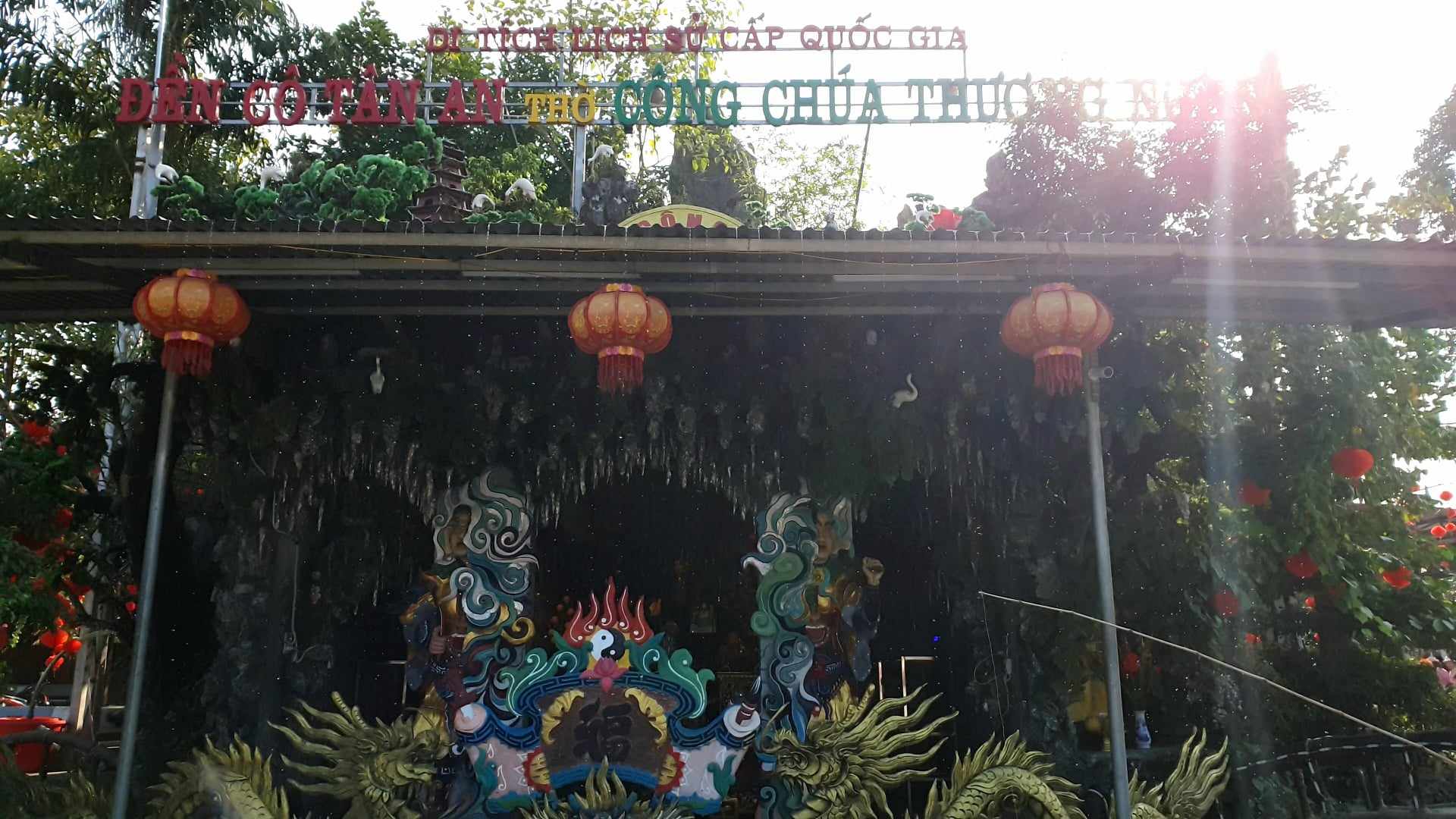 Đền Cô Bé Tân An